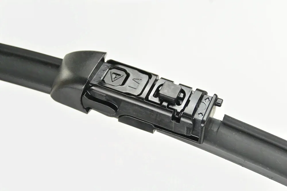 Комплект бескаркасных стеклоочистителей Denso Flat DF-099-2