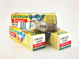 Свеча зажигания иридиевая DENSO IW20 (1 штука)